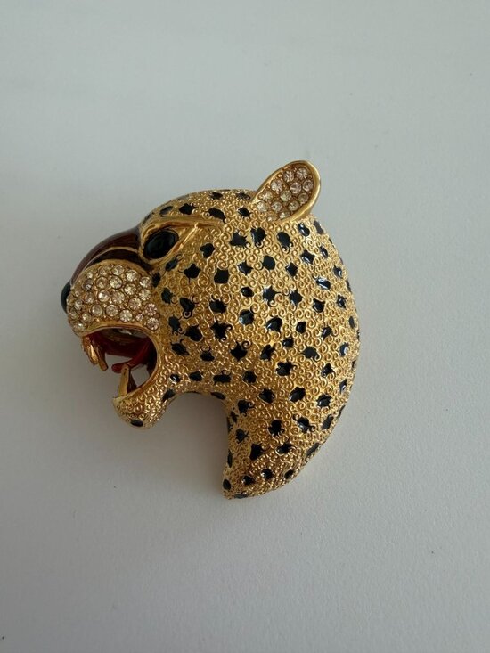 Ciner Jewelry - CINER Vintage Leopard Head Signed Rhinestone Brooch Pin
